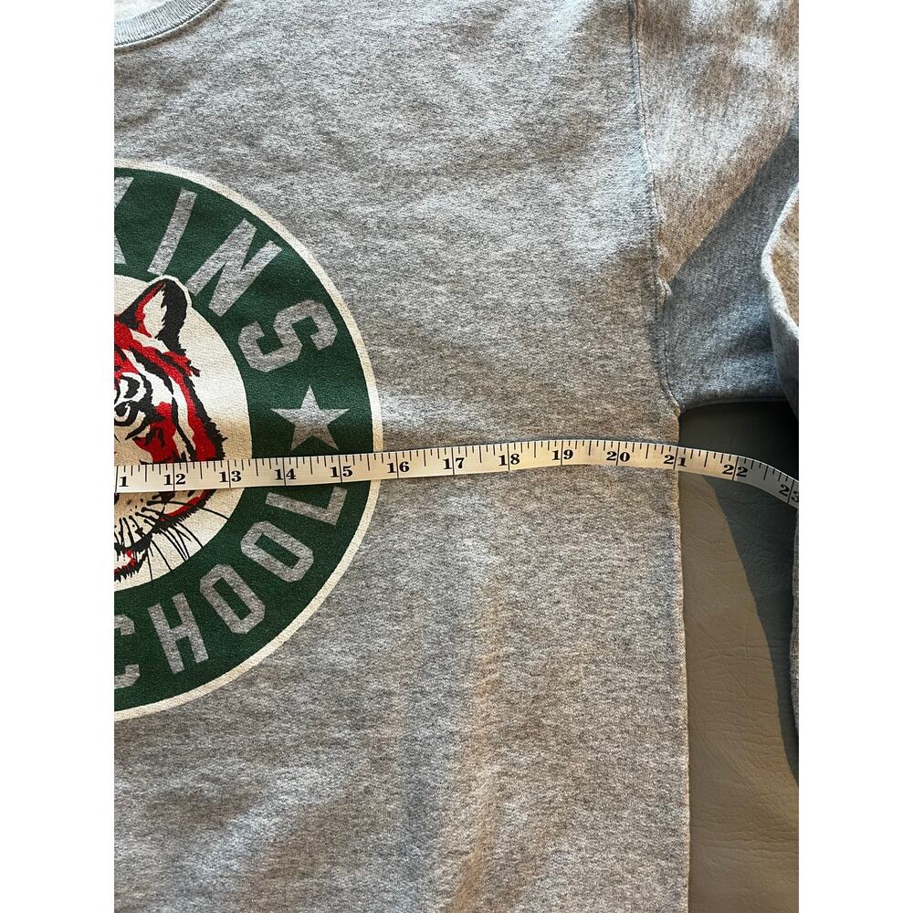 Stranger Things MED Hawkins High Tigers Crew Neck Long Sleeve EUC - Picture 5 of 7